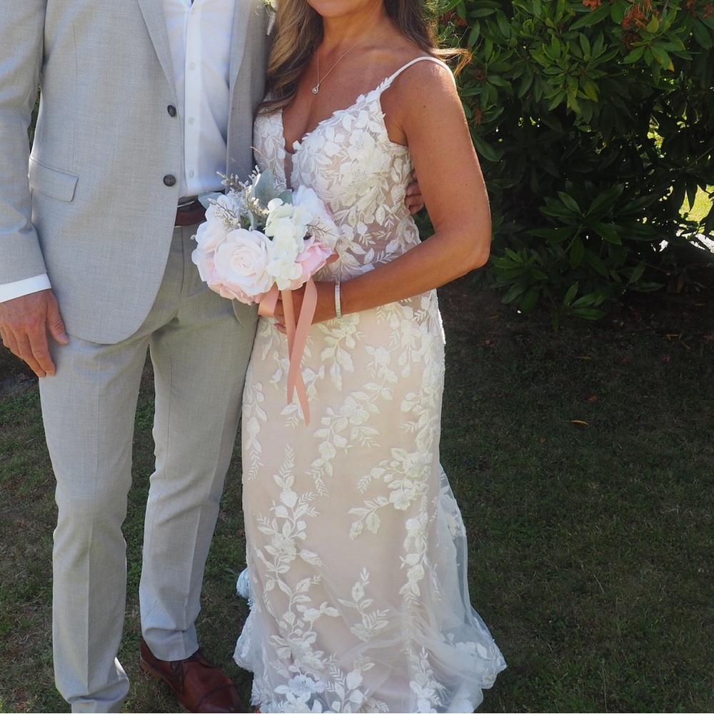 wedding dress